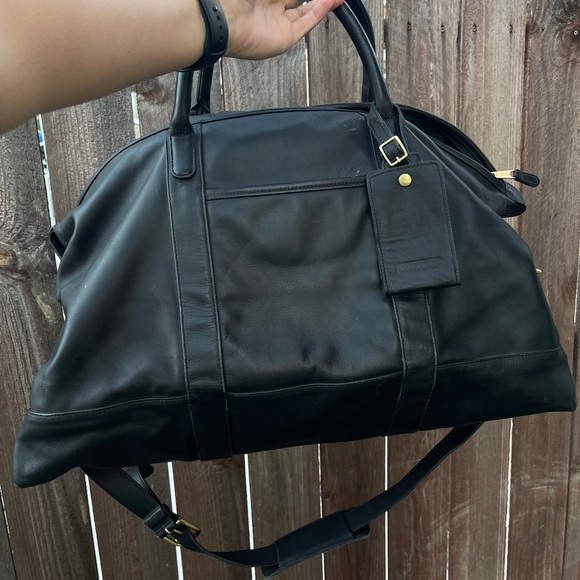 Vintage Coach Black Duffel Bag, Leather Finish and Adjustable Strap made in USA - Picture 1 of 5